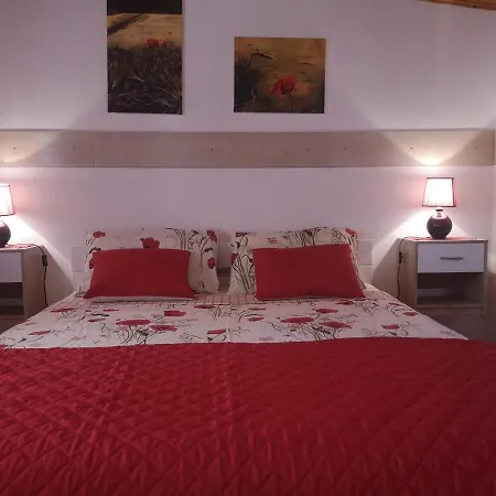 Holiday home Pineta Gracisce